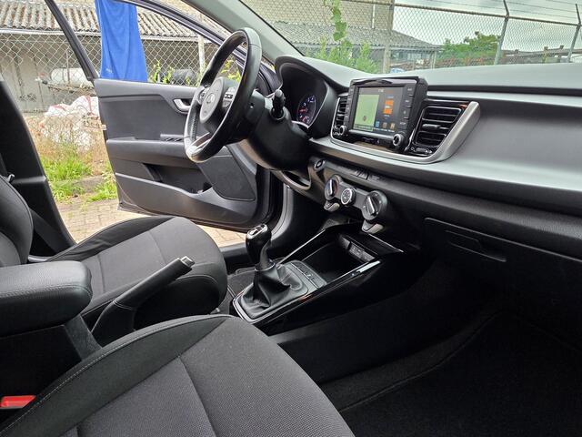 KIA RIO 1.0 TGDI DynLine, Camera! Carplay! Apk 6-2027! Juli maand? AKTIE maand!