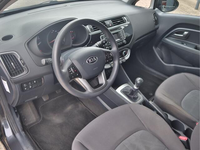 KIA RIO 1.2 CVVT ComfortLine | Airco | Radio-cd/mp3 speler | Trekhaak | Tot 10jr. Kia-Garantie |