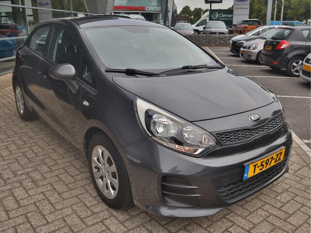 KIA RIO 1.2 CVVT ComfortLine | Airco | Radio-cd/mp3 speler | Trekhaak | Tot 10jr. Kia-Garantie |