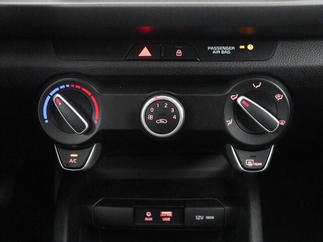 KIA RIO 1.0 TGDI DynamicLine | Carplay | Camera | Full LED | Cruise control | Navigatie | Lichtmetaal 15 '' | Full LED | DAB |