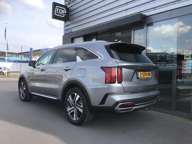 KIA SORENTO 1.6 Plug-in Hybrid 4WD ExecutiveLine 7persoons Kia Sorento 1.6 T-GDI Plug-in Hybrid 4WD ComfortLine 5p.