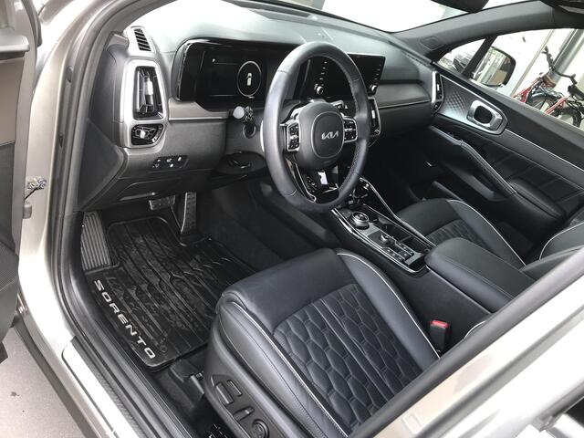 KIA SORENTO 1.6 Plug-in Hybrid 4WD ExecutiveLine 7persoons Kia Sorento 1.6 T-GDI Plug-in Hybrid 4WD ComfortLine 5p.