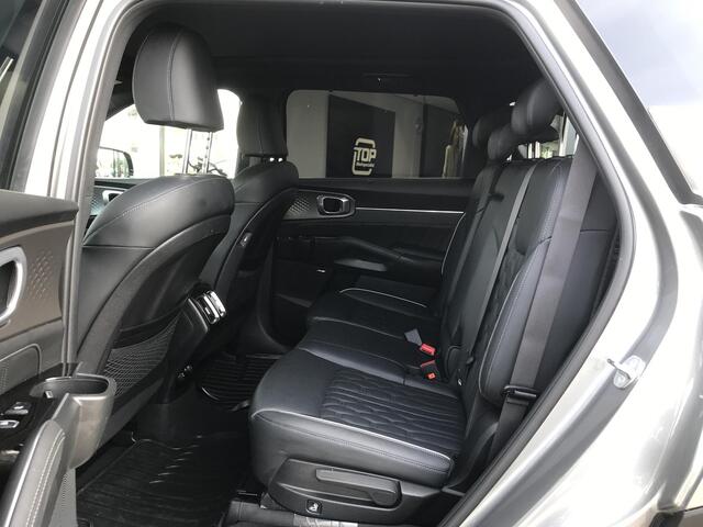 KIA SORENTO 1.6 Plug-in Hybrid 4WD ExecutiveLine 7persoons Kia Sorento 1.6 T-GDI Plug-in Hybrid 4WD ComfortLine 5p.