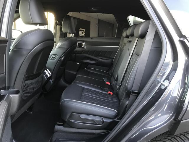 KIA SORENTO 1.6 T-GDI Plug-in Hybrid 4WD ExecutiveLine 5p. Kia Sorento 1.6 T-GDI Plug-in Hybrid 4WD ComfortLine 5p.