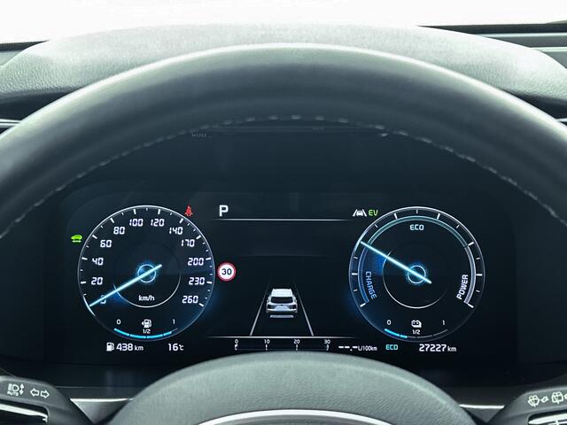 KIA SORENTO 1.6 T-GDI Plug-in Hybrid 4WD ExecutiveLine 7p. Op afspraak beschikbaar, interesse in deze mooie auto? Neem vooraf contact op met Kia Breda!