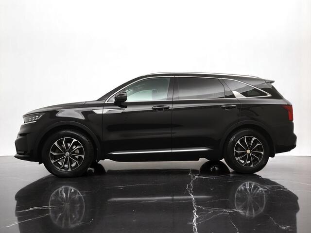 KIA SORENTO 1.6 T-GDI Plug-in Hybrid 4WD Edition 7-persoons - Navigatie - Lederen bekleding - Stoelverwarming - Trekhaak - Fabrieksgarantie tot 10-2028