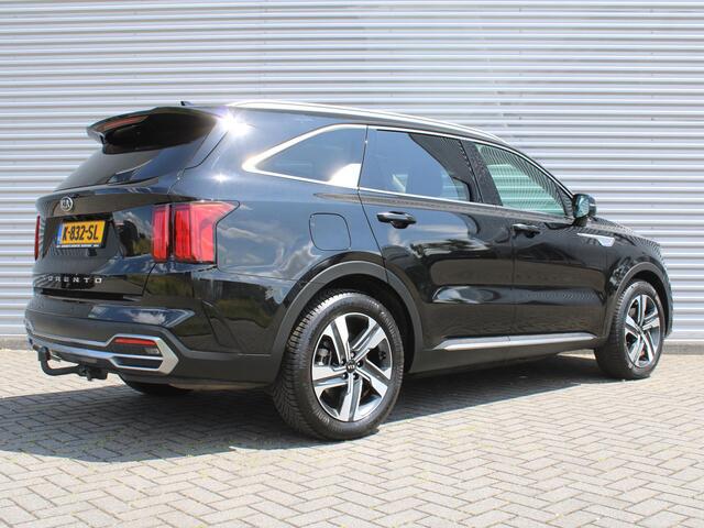 KIA SORENTO 1.6 T-GDI Plug-in Hybrid 4WD DynamicPlusLine 7p. | Navi | 19" LM | Trekhaak | 7 zitter | Bose audio | Camera | PDC | Cruise |