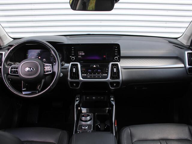KIA SORENTO 1.6 T-GDI Plug-in Hybrid 4WD DynamicPlusLine 7p. | Navi | 19" LM | Trekhaak | 7 zitter | Bose audio | Camera | PDC | Cruise |