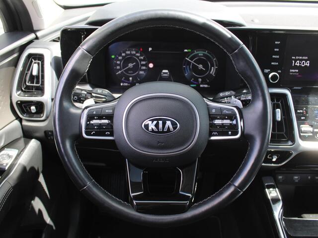 KIA SORENTO 1.6 T-GDI Plug-in Hybrid 4WD DynamicPlusLine 7p. | Navi | 19" LM | Trekhaak | 7 zitter | Bose audio | Camera | PDC | Cruise |