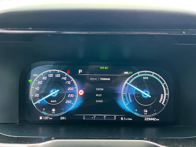 KIA SORENTO 1.6 T-GDI Plug-in Hybrid/4WD/7-pers./Adaptive/Matrix-Led/Camera/Virtual/19"