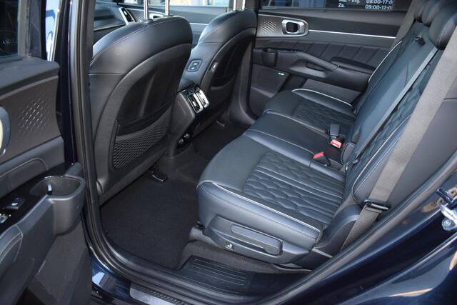 KIA SORENTO 1.6 T-GDi/230pk Hybrid/HEV ExecutiveLine AT-6 7-Zits ECC Cr.Control-Adapt. Navi+Camera+BT Leder+Verw.+Koeling Pano-dak 19"LMV Tot 10Jr. Kia-Garantie