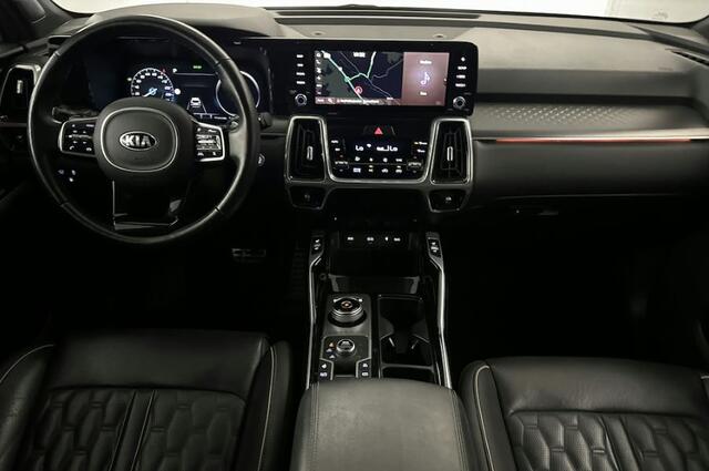KIA SORENTO 1.6 T-GDI Plug-in Hybrid 4WD ExecutiveLine Pano El-aKlep + Stoelen Leder