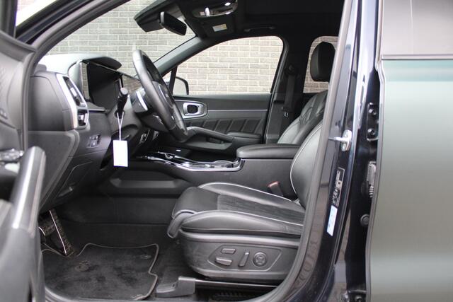 KIA SORENTO 1.6 T-GDI Plug-in Hybrid 4WD ExecutiveLine 7p. Automaat, Luxe Lederen Bekleding, Airco, Navigatie, Stoelvent., Keyless Entry/Start, Trekhaak