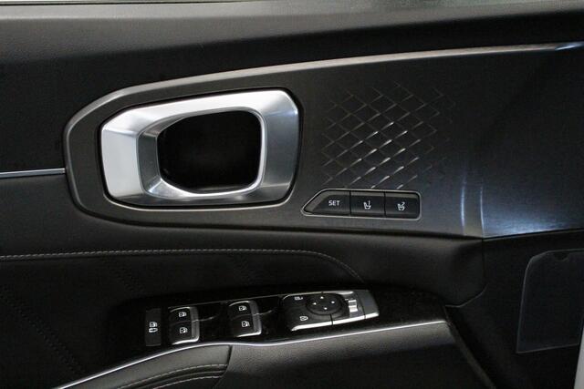 KIA SORENTO 1.6 T-GDI Plug-in Hybrid 4WD ExecutiveLine 7p. | PANO | STOEL-VERW+KOEL | ACC | CARPLAY | STUUR-VERW | HUD | KEYLESS |