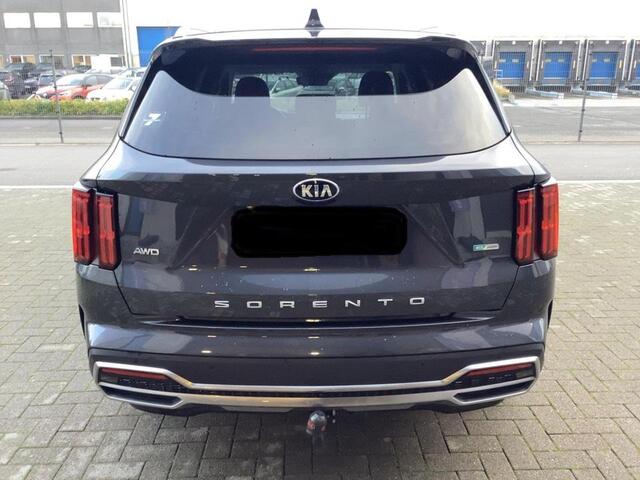 KIA SORENTO 1.6 T-GDI Plug-in Hybrid 4WD ExecutiveLine 7p. | zuid | Afneembare trekhaak | Panoramadak | Stoelverwarming