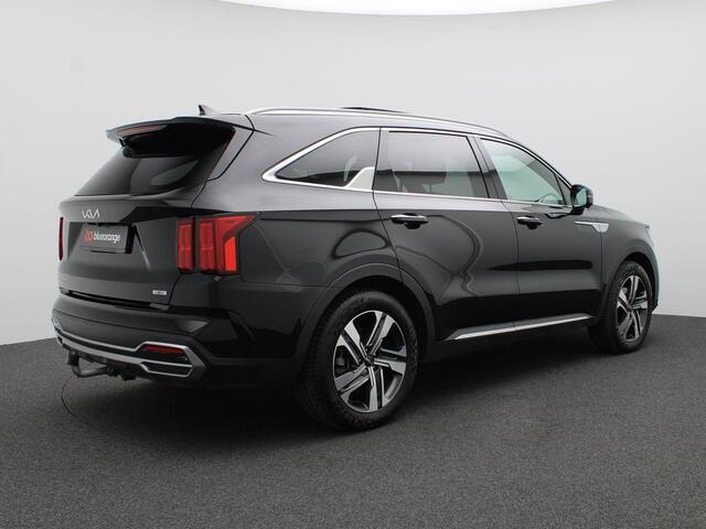 KIA SORENTO 1.6 T-GDI Hybrid 2WD ExecutiveLine 5p. 230PK Aut. Pano-Schuifdak, Trekhaak, Dodehoekcamera's, Head-Up Display, Stoel-Stuurverwarming, Stoelkoeling, Bose Audio, Navi, Adaptieve Cruise Controle, 19" LM Velgen, Elektr. Achterklep
