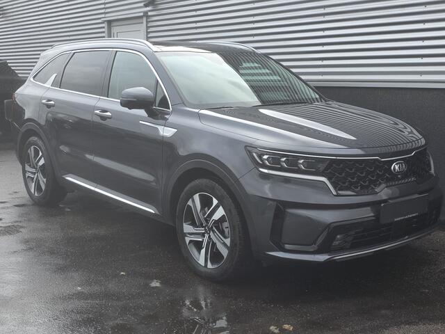 KIA SORENTO 1.6 T-GDI Hybrid 2WD ExecutiveLine 7p. Schuif/kanteldak, Leder, BTW-auto, Stoelventilatie & verwarming, Stuurwiel verwarmd, 360" Camera, Dodehoekdetectie