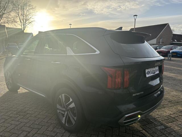 KIA SORENTO 1.6 T-GDI Plug-in Hybrid 4WD ExecutiveLine 5p. | Panoramadak | Vol leder | Bose audio | Geuheugenstoelen | Dealer onderhouden