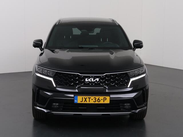 KIA SORENTO 1.6 T-GDI Plug-in Hybrid 4WD ExecutiveLine 7p. | Panoramaschuifdak | 360 Camera | Stoelventilatie | Head-up display | Keyless | Dodehoekcamera | Bose Premium Sound |