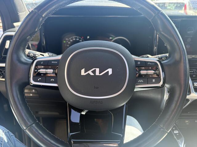 KIA SORENTO 1.6 T-GDI Plug-in Hybrid 4WD ExecutiveLine 5p. | Panoramadak | Afneembare trekhaak | Stoelverwarming/ventilatie | ACC | Memory Seats |