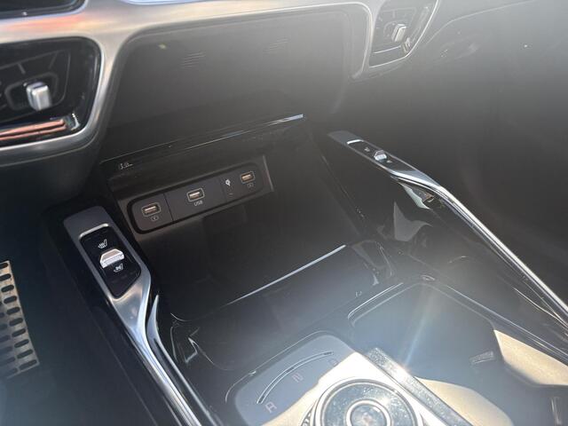 KIA SORENTO 1.6 T-GDI Plug-in Hybrid 4WD ExecutiveLine 5p. | Panoramadak | Afneembare trekhaak | Stoelverwarming/ventilatie | ACC | Memory Seats |