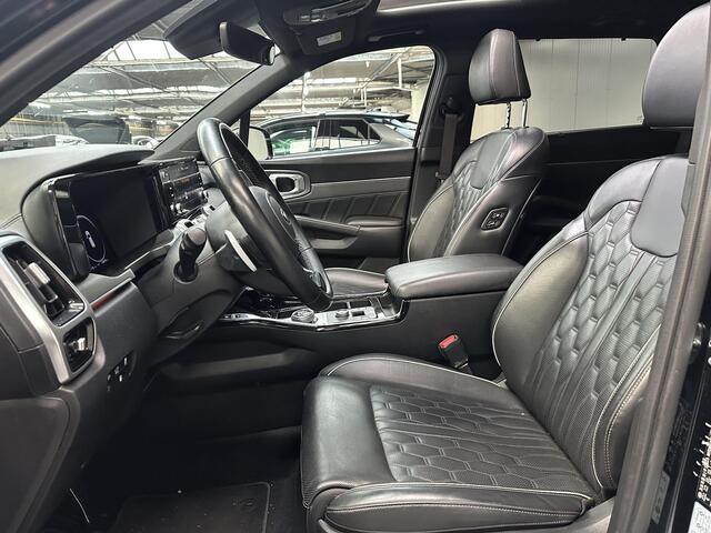 KIA SORENTO 1.6 T-GDI Plug-in Hybrid 4WD ExecutiveLine 7p. BLACK EDITION, 21" , Trekhaak, FULL OPTION, Nederlandse auto PLUG-IN