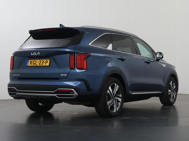 KIA SORENTO 1.6 T-GDI Plug-in Hybrid 4WD ExecutiveLine 7p. | Panoramaschuifdak | 360 Camera | Stoelventilatie | Head-up display | Keyless | Dodehoekcamera | Bose Premium Sound |