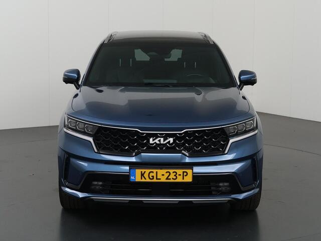 KIA SORENTO 1.6 T-GDI Plug-in Hybrid 4WD ExecutiveLine 7p. | Panoramaschuifdak | 360 Camera | Stoelventilatie | Head-up display | Keyless | Dodehoekcamera | Bose Premium Sound |