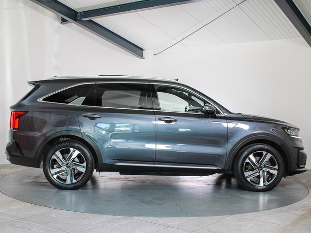 KIA SORENTO 1.6 T-GDI Plug-in Hybrid 4WD ExecutiveLine 7-Persoons Panoramadak, Trekhaak, Luxe lederen bekleding, ACC, Zeer volle en mooi uitgevoerde auto!