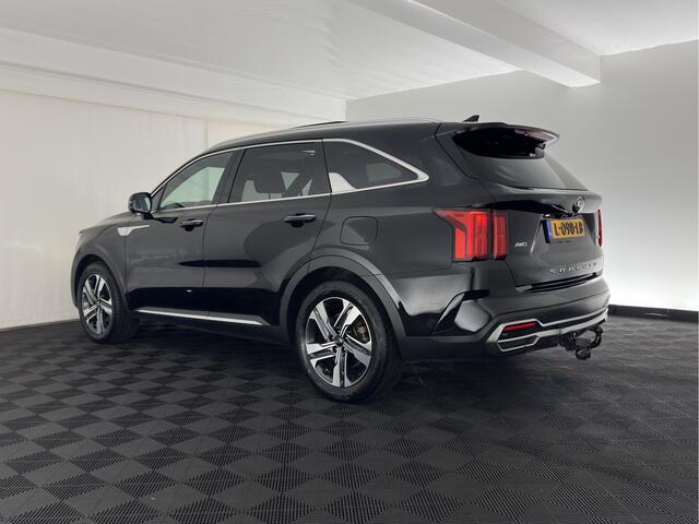 KIA SORENTO 1.6 T-GDI Plug-in Hybrid 4WD ExecutiveLine [ 7-Pers. ] (Plug-in) (INCL.BTW) *PANO | HEAD-UP | LEATHER | MEMORY-PACK | TOP-VIEW | FULL-LED | BLINDSPOT | ADAPTIVE-CRUISE | HEATED-COMFORTSEATS | BOSE-SOUND | KEYLESS | DIGI-COCKPIT | PRIVACY-GLASS | AMBIENT-L