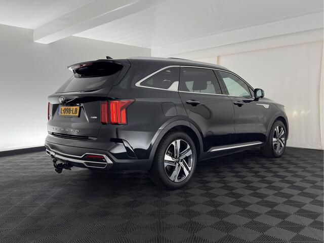 KIA SORENTO 1.6 T-GDI Plug-in Hybrid 4WD ExecutiveLine [ 7-Pers. ] (Plug-in) (INCL.BTW) *PANO | HEAD-UP | LEATHER | MEMORY-PACK | TOP-VIEW | FULL-LED | BLINDSPOT | ADAPTIVE-CRUISE | HEATED-COMFORTSEATS | BOSE-SOUND | KEYLESS | DIGI-COCKPIT | PRIVACY-GLASS | AMBIENT-L