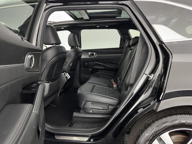 KIA SORENTO 1.6 T-GDI Plug-in Hybrid 4WD ExecutiveLine [ 7-Pers. ] (Plug-in) (INCL.BTW) *PANO | HEAD-UP | LEATHER | MEMORY-PACK | TOP-VIEW | FULL-LED | BLINDSPOT | ADAPTIVE-CRUISE | HEATED-COMFORTSEATS | BOSE-SOUND | KEYLESS | DIGI-COCKPIT | PRIVACY-GLASS | AMBIENT-L