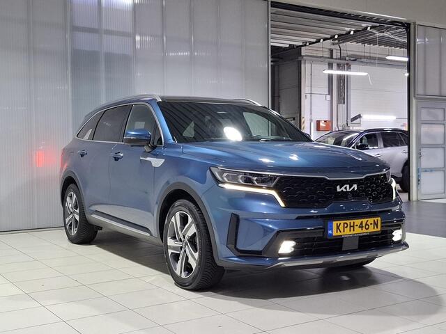 KIA SORENTO 1.6 T-GDI Plug-in Hybrid 4WD ExecutiveLine 7p. Alle opties aanwezig ! Unieke auto ! 7 persoons ! Super KM ! Nergens zo mooi te koop !