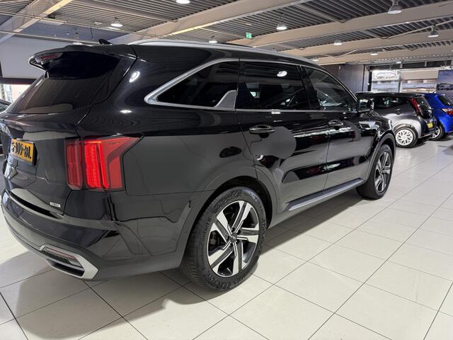 KIA SORENTO 1.6 T-GDI Hybrid 2WD ExecutiveLine 5p. Wegklapbare trekhaak, Stoel en Stuur verwarming, Stoel verkoeling, Apple Carplay/Android Auto.