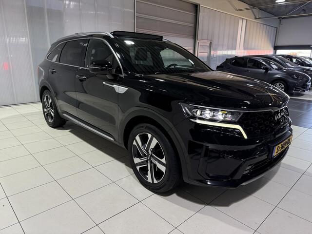 KIA SORENTO 1.6 T-GDI Hybrid 2WD ExecutiveLine 5p. Wegklapbare trekhaak, Stoel en Stuur verwarming, Stoel verkoeling, Apple Carplay/Android Auto.