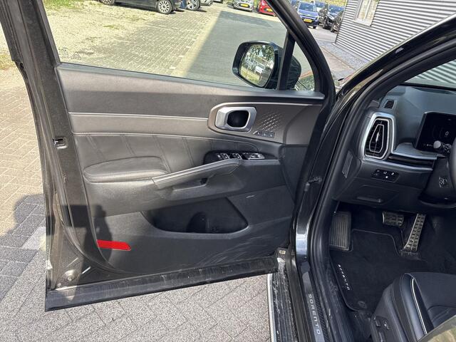 KIA SORENTO 1.6 T-GDi Plug-in Hybrid 4WD ExecutiveLine 7p 1e Eigenaar | Trekhaak | Treeplanken | DealerOnderhouden | BTW
