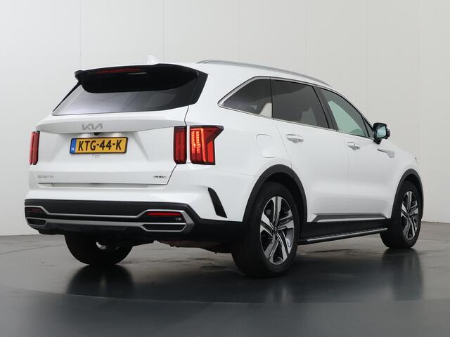 KIA SORENTO 1.6 T-GDI Plug-in Hybrid 4WD DynamicPlusLine 7p. | Navigatie | Lederen Interieur | Stoelverwarming voor + achter | 360 Camera | DAB | Apple CarPlay/Android Auto | Stuurverwarming | Adaptieve Cruise Control | Ele.kofferdeksel | BLIS | Bose Audio | Trekhaak |