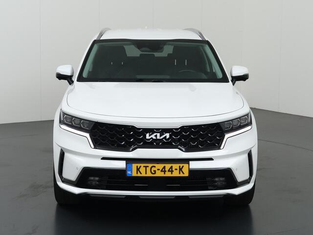 KIA SORENTO 1.6 T-GDI Plug-in Hybrid 4WD DynamicPlusLine 7p. | Navigatie | Lederen Interieur | Stoelverwarming voor + achter | 360 Camera | DAB | Apple CarPlay/Android Auto | Stuurverwarming | Adaptieve Cruise Control | Ele.kofferdeksel | BLIS | Bose Audio | Trekhaak |