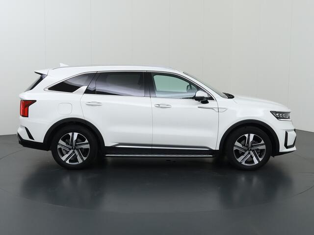 KIA SORENTO 1.6 T-GDI Plug-in Hybrid 4WD DynamicPlusLine 7p. | Navigatie | Lederen Interieur | Stoelverwarming voor + achter | 360 Camera | DAB | Apple CarPlay/Android Auto | Stuurverwarming | Adaptieve Cruise Control | Ele.kofferdeksel | BLIS | Bose Audio | Trekhaak |