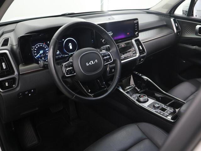 KIA SORENTO 1.6 T-GDI Plug-in Hybrid 4WD DynamicPlusLine 7p. | Navigatie | Lederen Interieur | Stoelverwarming voor + achter | 360 Camera | DAB | Apple CarPlay/Android Auto | Stuurverwarming | Adaptieve Cruise Control | Ele.kofferdeksel | BLIS | Bose Audio | Trekhaak |