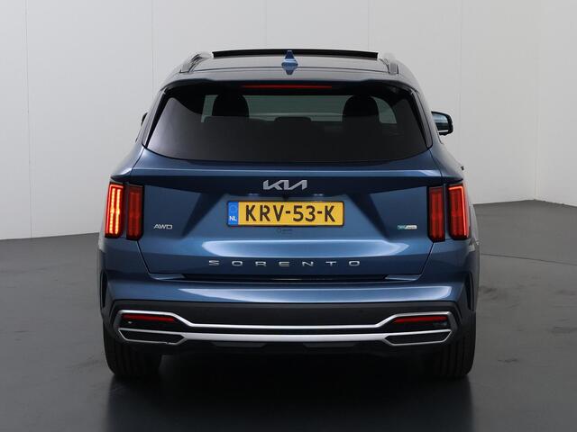 KIA SORENTO 1.6 T-GDI Plug-in Hybrid 4WD ExecutiveLine 7p. | Panoramadak | Luxe Lederen bekleding | Ele.verstelbare stoelen + Geheugen | Navigatie | 360 Camera | DAB | Apple CarPlay/Android Auto | Stoelverwarming/Koeling | Stuurverwarming | Adaptieve Cruise Control | Ele.kofferdeksel |