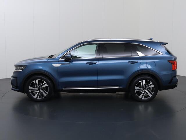KIA SORENTO 1.6 T-GDI Plug-in Hybrid 4WD ExecutiveLine 7p. | Panoramadak | Luxe Lederen bekleding | Ele.verstelbare stoelen + Geheugen | Navigatie | 360 Camera | DAB | Apple CarPlay/Android Auto | Stoelverwarming/Koeling | Stuurverwarming | Adaptieve Cruise Control | Ele.kofferdeksel |
