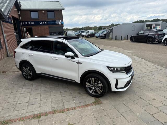 KIA SORENTO 1.6 T-GDi 265PK Plug-in Hybrid 4WD ExecutiveLine 7-Persoons 1ste Eig. | Navi | ACC | 360° Camera | Panorama | 10 jaar garantie