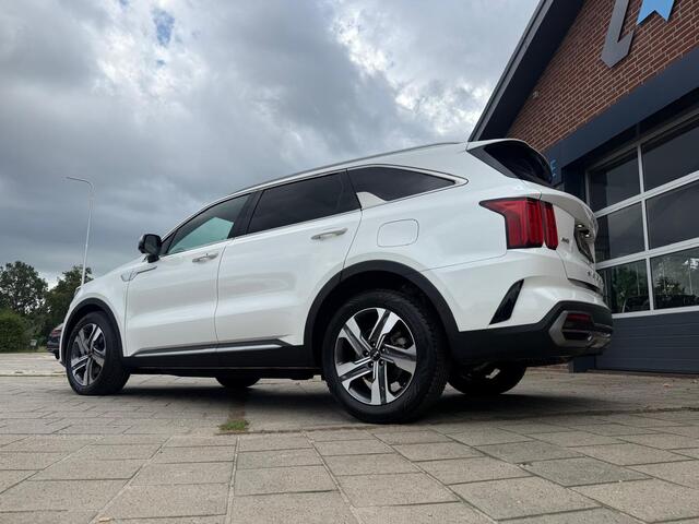 KIA SORENTO 1.6 T-GDi 265PK Plug-in Hybrid 4WD ExecutiveLine 7-Persoons 1ste Eig. | Navi | ACC | 360° Camera | Panorama | 10 jaar garantie