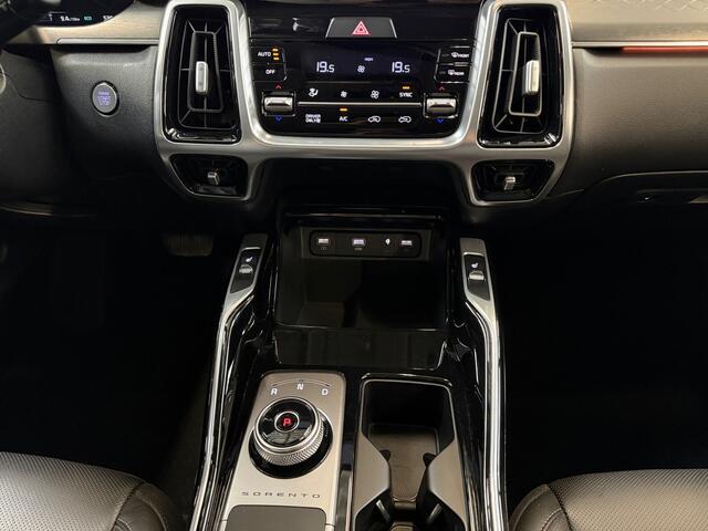 KIA SORENTO 1.6 T-GDI Plug-in Hybrid 4WD DynamicPlusLine I Trekhaak I Adaptive Cruise I Leder I Elek. Achterklep I Stoel- en stuurverwarming I Bose
