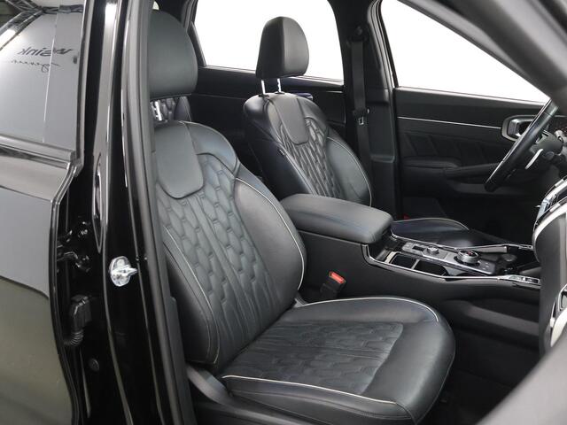 KIA SORENTO 1.6 T-GDI Plug-in Hybrid 4WD ExecutiveLine 7p. | Black Pack | Trekhaak Afneembaar | Panoramaschuifdak | 360 Camera | Stoelventilatie | Head-up display | Keyless | Dodehoekcamera | Bose Premium Sound |