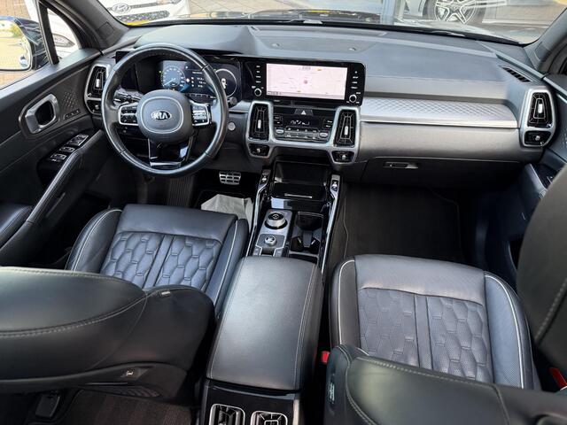 KIA SORENTO 1.6 T-GDI Hybrid 2WD ExecutiveLine 7p. BOSE | LEDER | TREKHAAK | 360 GRADEN CAMERA | ELEKTRISCH VERSTELBARE STOELEN | STOELVERWARMING | STUURVERWARMING | STUURKOELING | PANORAMADAK | NAVIGATIE | LED | DODEHOEK DETECTIE | APPLE CARPLAY / ANDROID AUTO | ADAPTIEVE CRUISECONTROL |