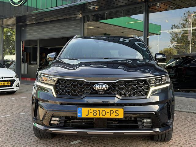 KIA SORENTO 1.6 T-GDI Hybrid 2WD ExecutiveLine 7p. BOSE | LEDER | TREKHAAK | 360 GRADEN CAMERA | ELEKTRISCH VERSTELBARE STOELEN | STOELVERWARMING | STUURVERWARMING | STUURKOELING | PANORAMADAK | NAVIGATIE | LED | DODEHOEK DETECTIE | APPLE CARPLAY / ANDROID AUTO | ADAPTIEVE CRUISECONTROL |