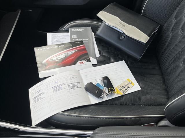 KIA SORENTO 1.6 T-GDI Plug-in Hybrid 4WD ExecutiveLine 7p. FULL OPTIONS // LEDER // ELEK.STOEL+GEHEUGEN // DODEHOEK // ELEK. KLEP // ADAPT. CRUISE // BOSE AUDIO // HEAD-UP DISPLAY //