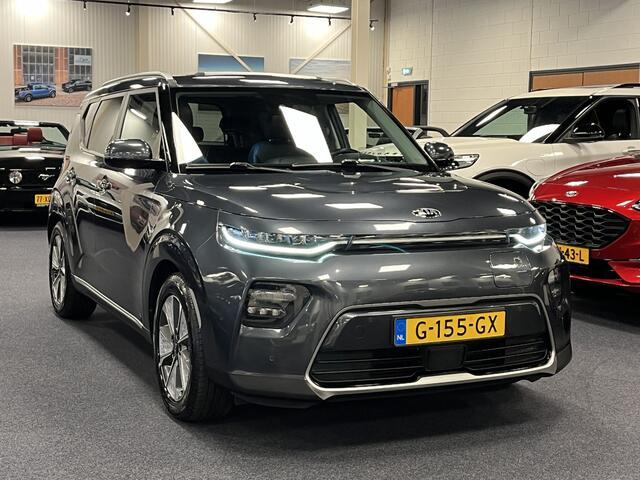 KIA SOUL e-Soul ExecutiveLine 64kWh 204PK Automaat | Leder | Navigatie | Head-Up display | Schuifdak | Trekhaak | Harman Kardon Audio